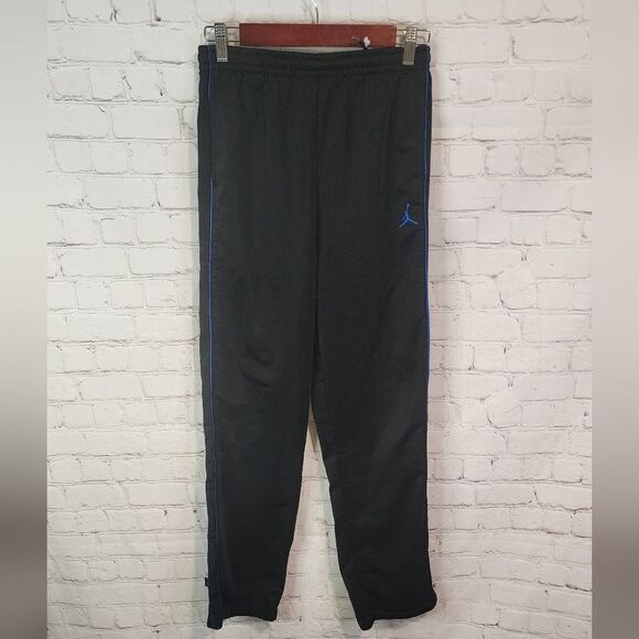 Boy's Jordan sweatpants, size XL - Picture 1 of 3